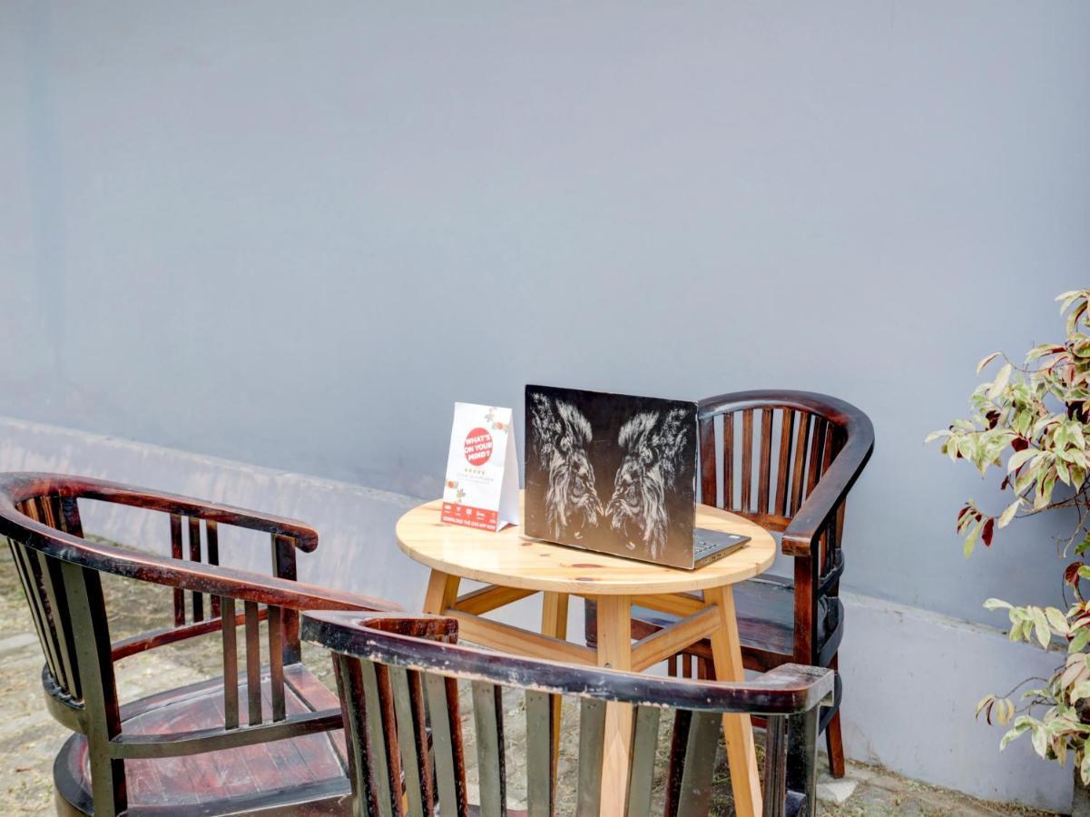 Oyo 90711 Blembong Homestay Jimbaran Eksteriør bilde